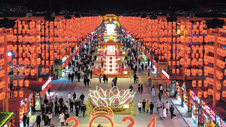Will the Chinese Economy Display Vitality and Good Fortune in the Year of Dragon?[Shang-Jin Wei - HIC]