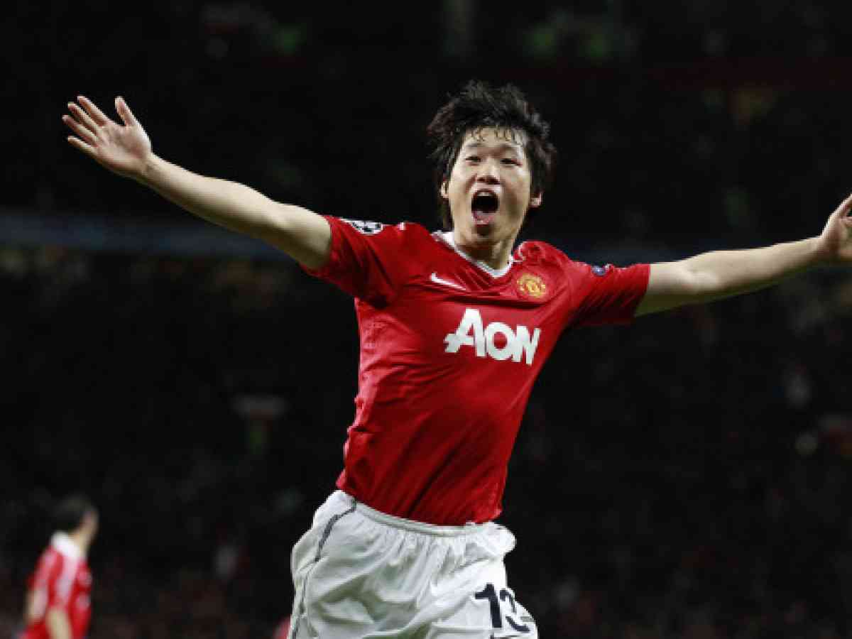 Ryan Giggs and Ji-sung Park were on - Manchester United