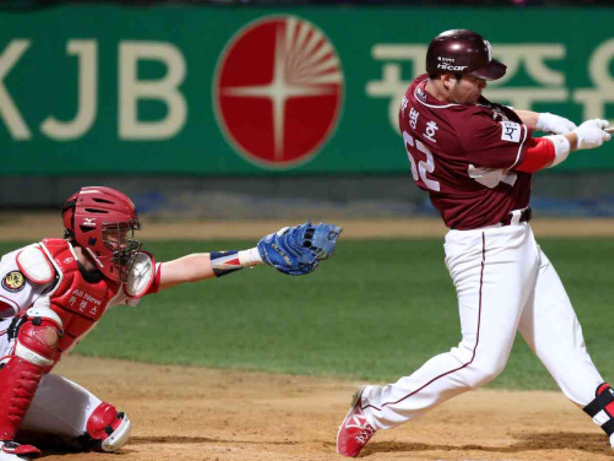 Twenty-nine years of hurt ends as LG Twins secure KBO pennant