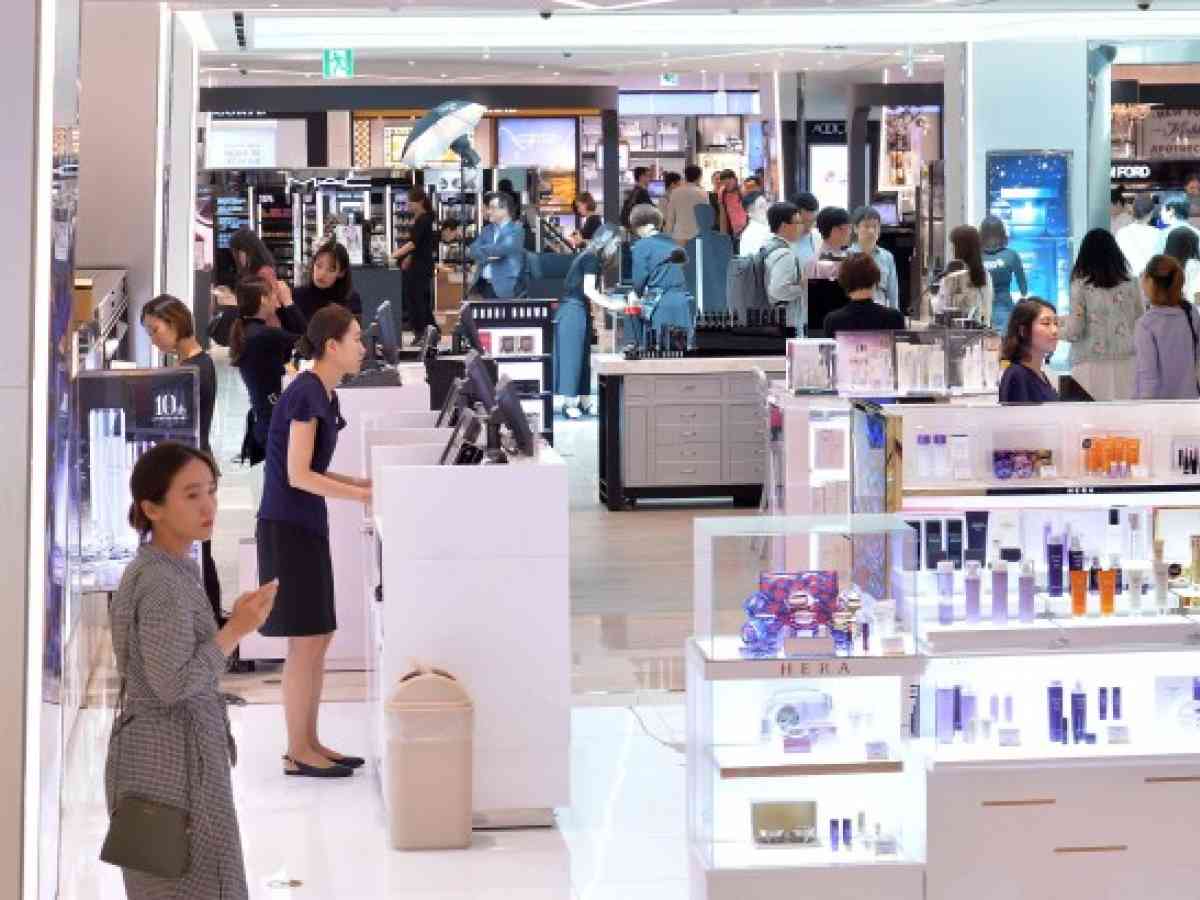 LVMH to pledge investment in Korean cosmetics CLIO - Pulse by Maeil  Business News Korea
