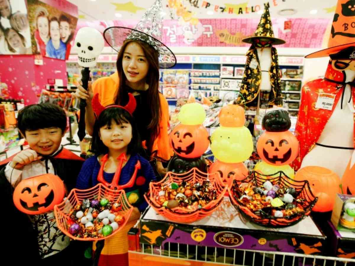 Weekender] Businesses tap into Halloween fever in Korea