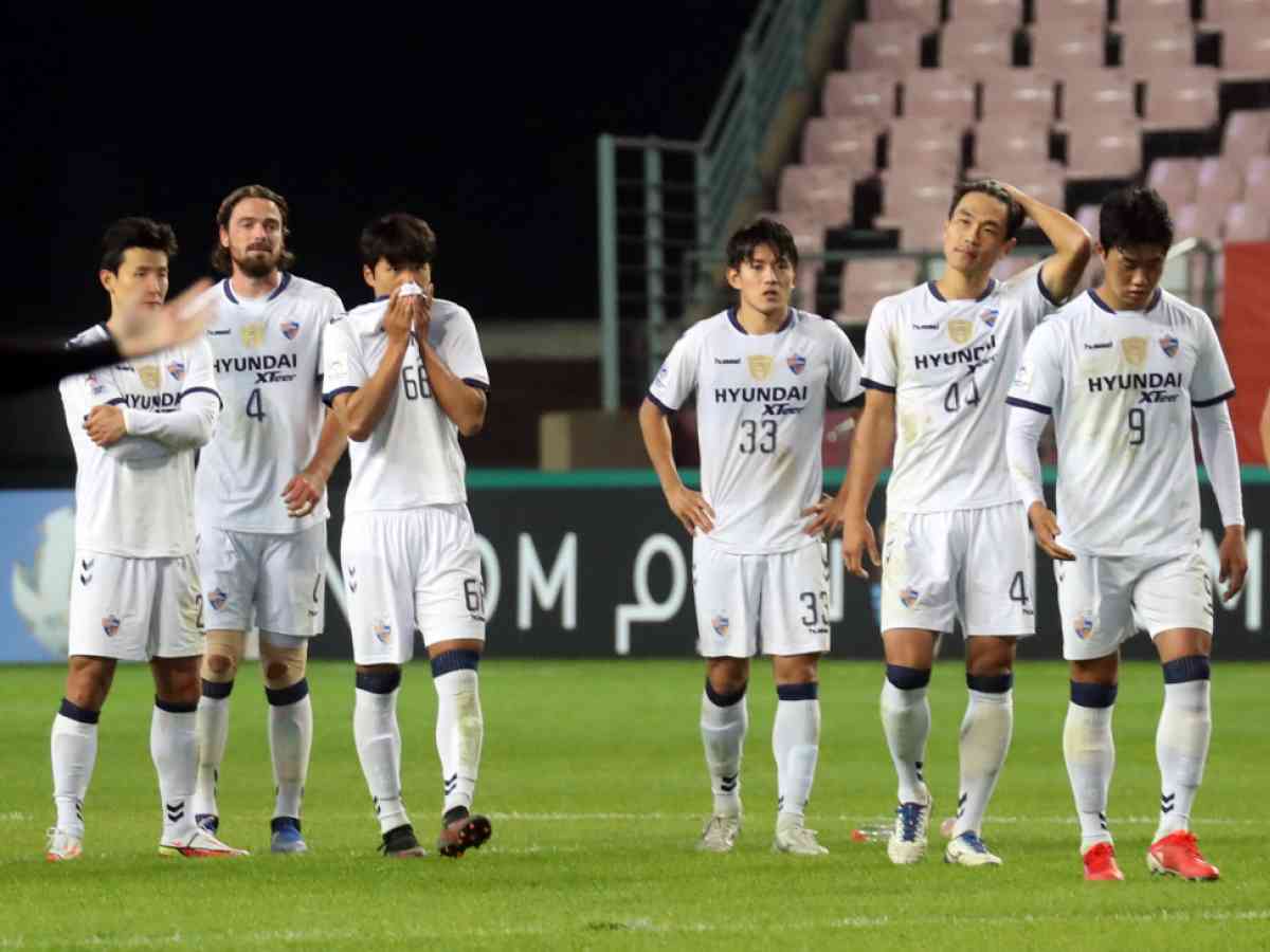 Bulthuis penalty miss takes Pohang into Asian Champions League final