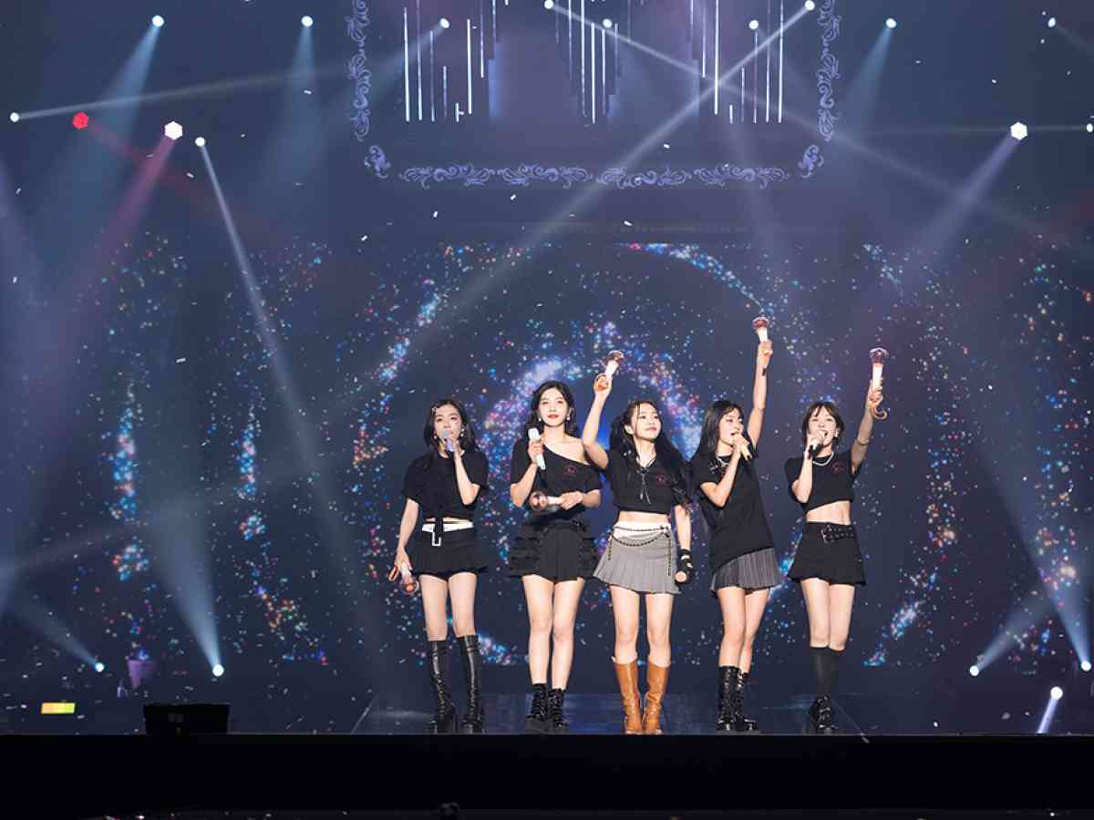 Red Velvet wants to be 'queen of all seasons,' not just 'summer queen' -  The Korea Times