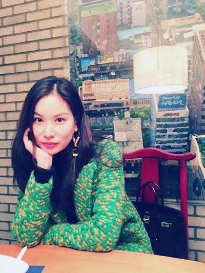 It's so my style! South Korean actress & model Ko So-young flexes