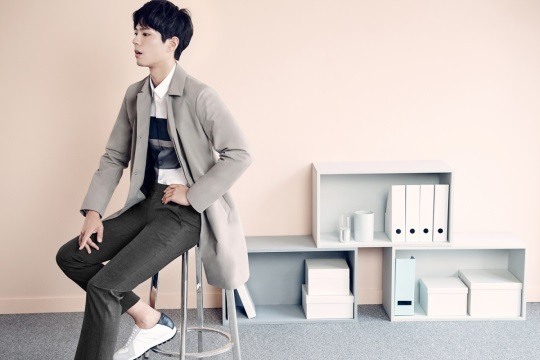 Park Bo-gum's outbound fashion embodies fall