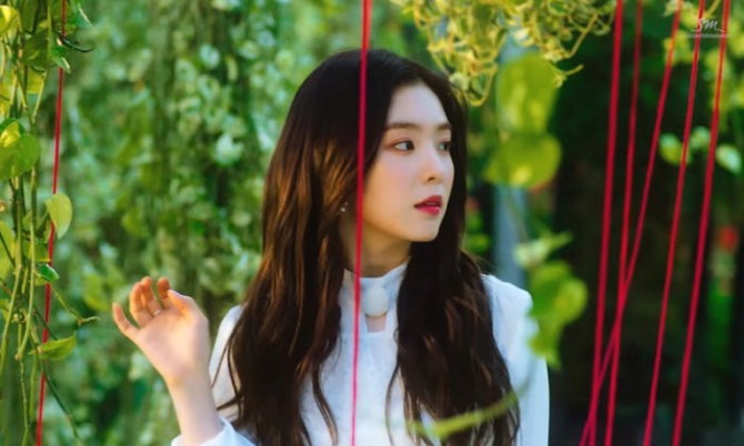 Irene (Red Velvet)