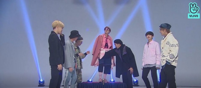V Report Plus] Quirky fashion moments of BTS in clothes swap challenge
