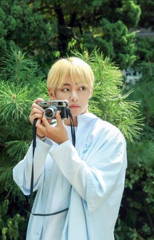 Why hasn't the Gucci company picked Kim Taehyung to be their model