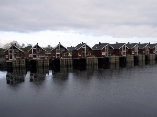 This photo, courtesy of Randall Gackley, shows homes that line Svolvaer harbor in the Lofoten Islands off the northwestern coast of Norway. (AP-Yonhap News)