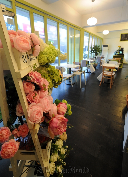 A view of TORCH, a flower café in Itaewon-dong, central Seoul.