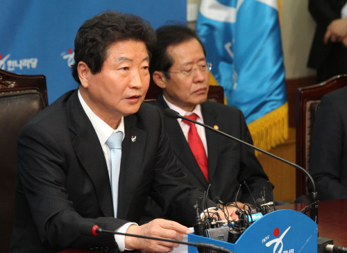 Grand National Party leader Ahn Sang-soo speaks during a meeting of the party’s supreme council on Thursday. (Yonhap News)