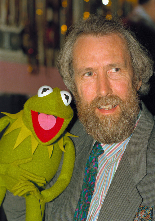 Jim Henson, creator of the Muppets, poses with one of his creations, Kermit the Frog in 1988.( AP-Yonhap News)