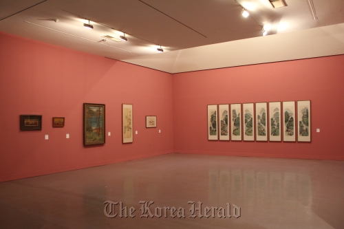 A view of the exhibition “Beautiful Encounter: Selected Gifts from the Collection” at the National Museum of Contemporary Art in Gwacheon, Gyeonggi Province. (MOCA)