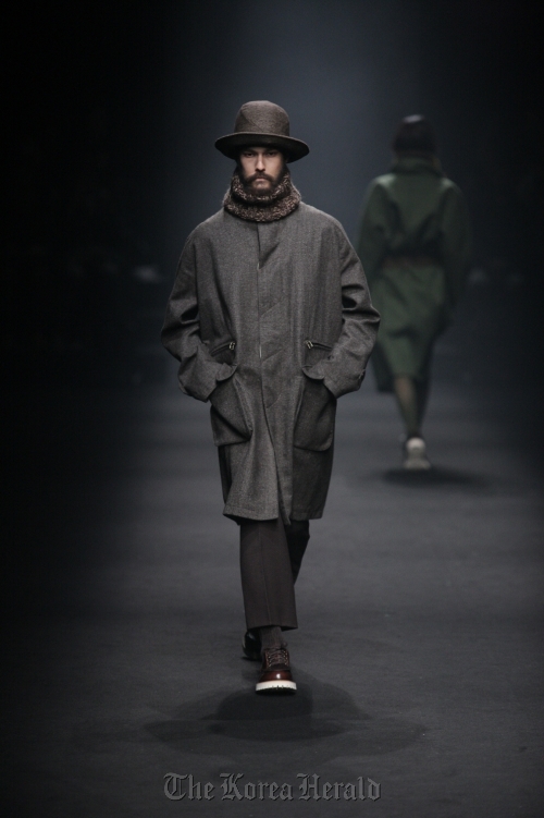 ROLIAT’s 2012 FW collection (Seoul Fashion Week)