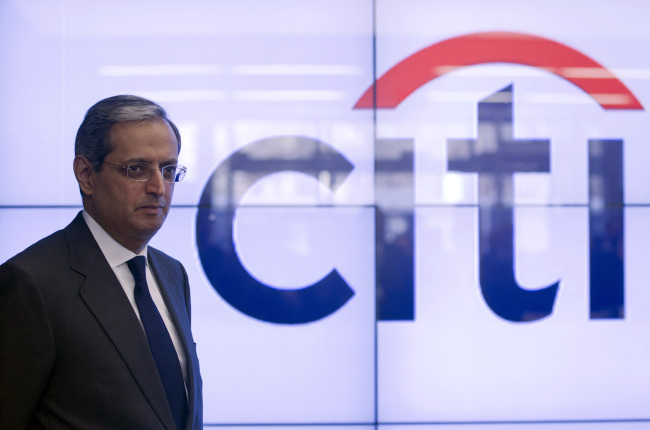 Vikram Pandit Steps Down As Citigroup Ceo