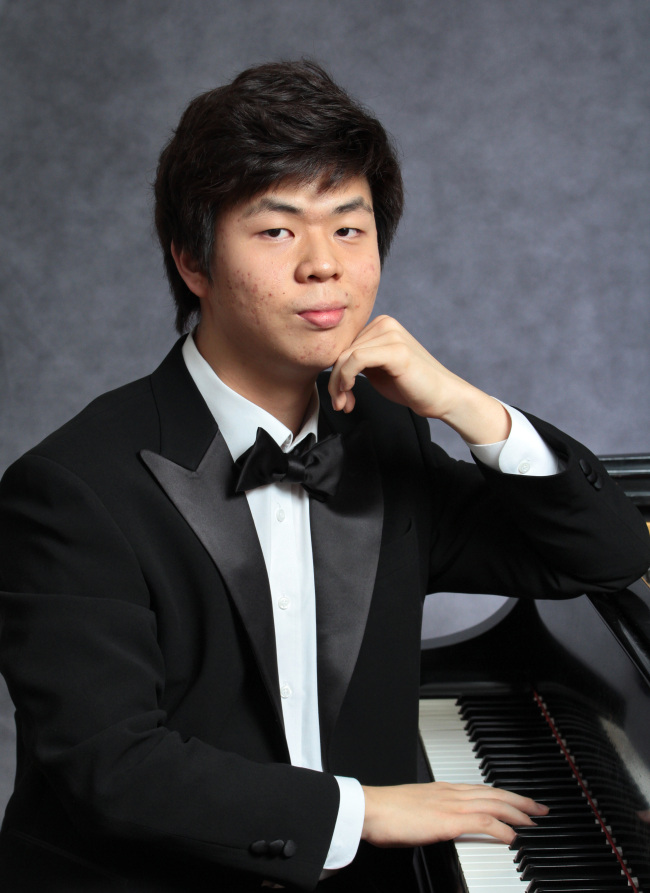Пианист кореец. Корейские (Pianist). Seon young пианист.