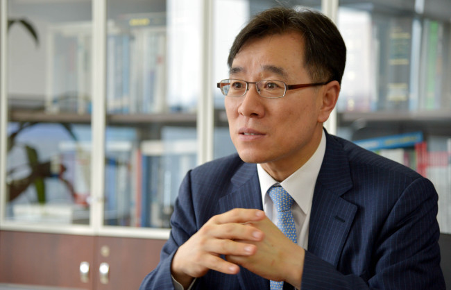 Lim Jong-in, chief professor of Korea University’s Department of Cyberdefense (Kim Myung-sub/The Korea Herald)