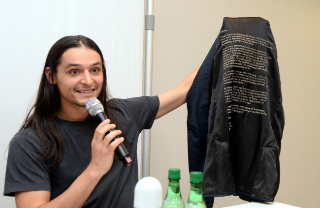Olivier Theyskens holds a news conference on the sidelines of Herald Design Forum 2014.