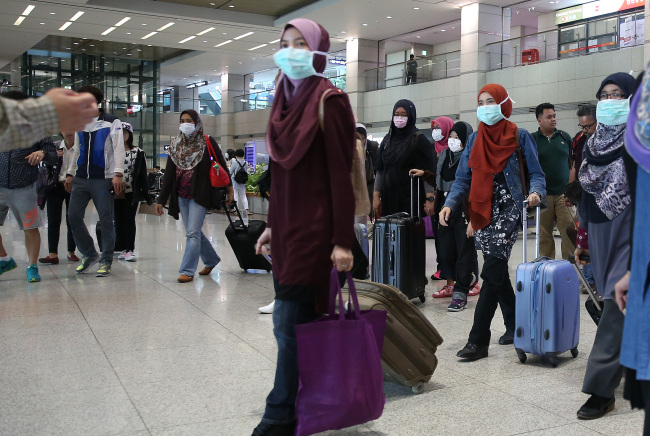 Asia on high alert over possible MERS spread