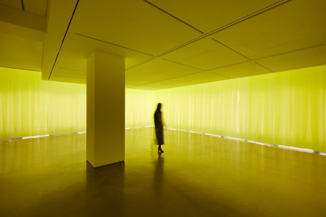 “Temperature,” an installation of yellow vinyl curtains by Park Ki-won (313 Art Project)