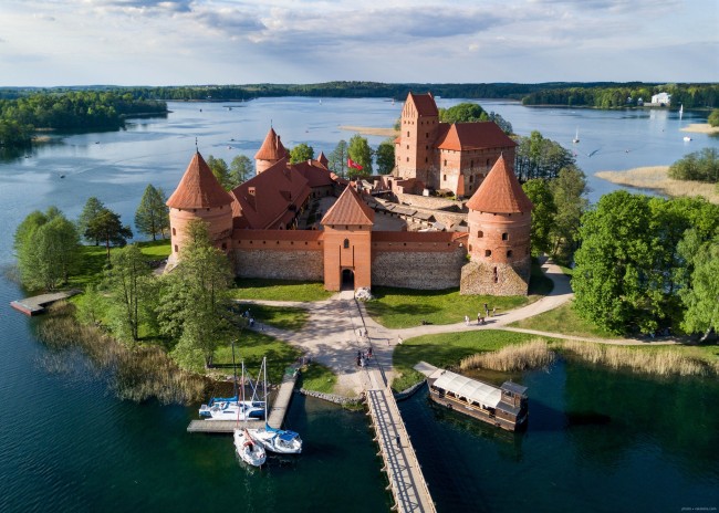 Trakai Castle in Lithuania (State Department of Tourism)