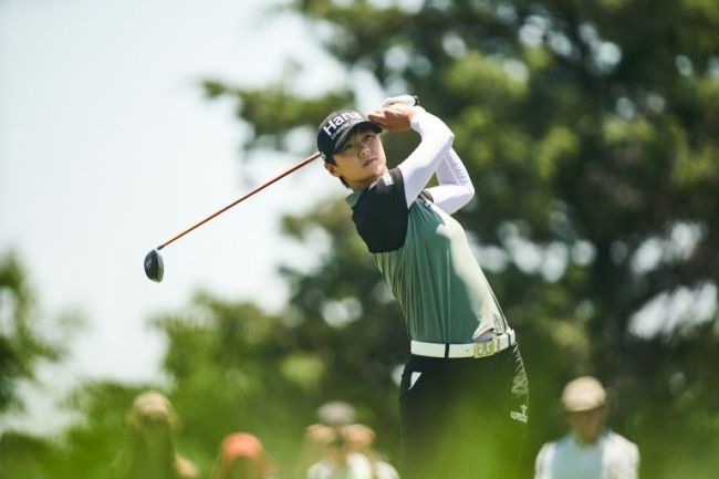 Sung Hyun Park of South Korea plays a tee shot at the third hole during the LPGA Texas Classic on Sunday. (AFP)