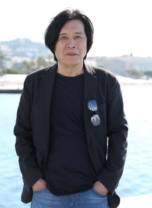 Herald Interview] Lee Chang-dong throws questions, not messages, with his  films