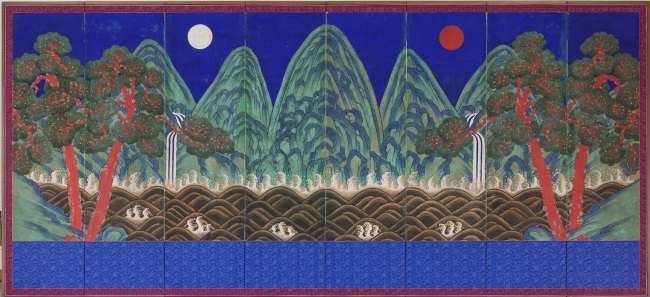 “The Sun, Moon and Five Peaks,” an emblem of royal authority produced in the late 19th century, is on loan from the National Palace Museum of Korea. (APMA)