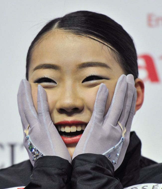Japan`s Rika Kihira won gold for her performance in the Ladies Free program at the ISU Grand Prix of Figure Skating Final 2018-19 on December 8, 2018, in Vancouver, Canada. (Yonhap)