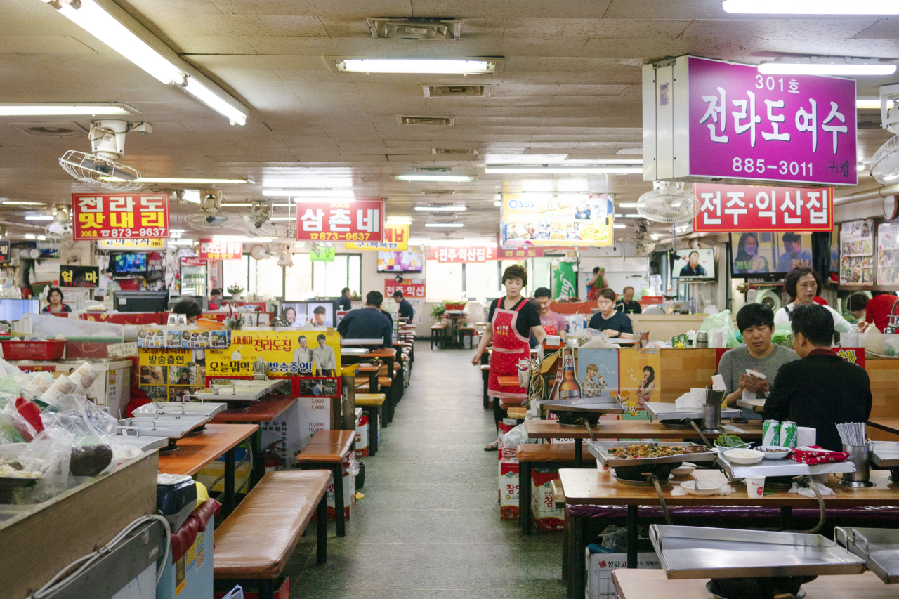 Sillim-dong Sundae Town (Lee Sun-hye/The Korea Herald)