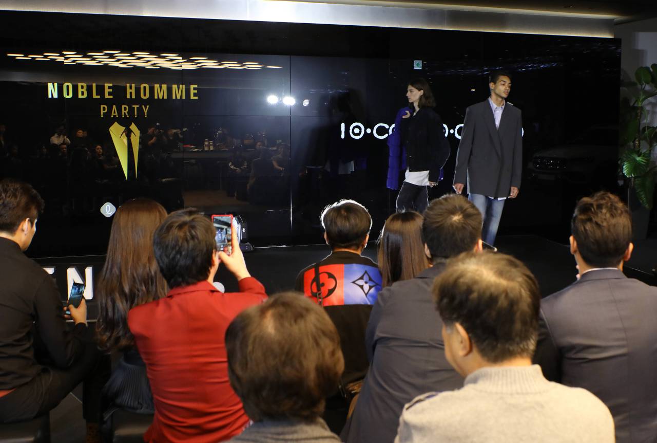 Lotte Department Store’s “Noble Homme Party” for VIP male customers takes place at a venue in Gangnam, Seoul, on Oct. 16. (Lotte Shopping)