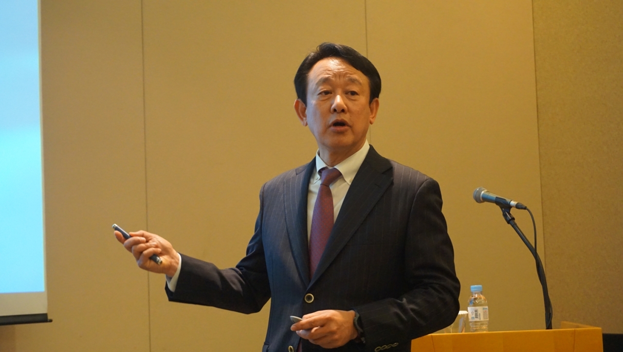 SCM Lifescience CEO Rhee Byung-geon speaks at a briefing held in Seoul on Monday. (SCM Lifescience)