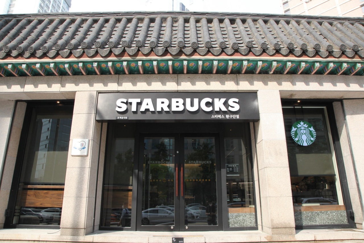 Starbucks Korea opens the Hwangudan Store on Wednesday, which has been renewed from the Sogongdong Store in central Seoul. (Starbucks Korea)