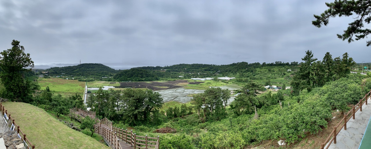 The view from the Hanon-Maar Crater (Im Eun-byel/The Korea Herald)