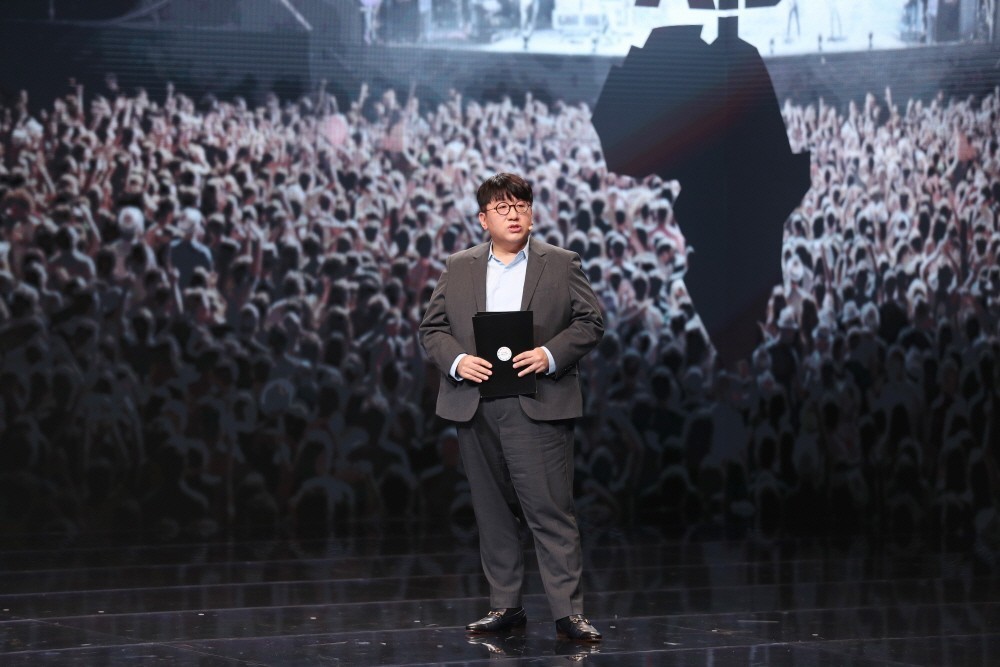 Big Hit Entertainment CEO Bang Si-hyuk will likely become one of the wealthiest entrepreneurs in South Korea. (Yonhap)