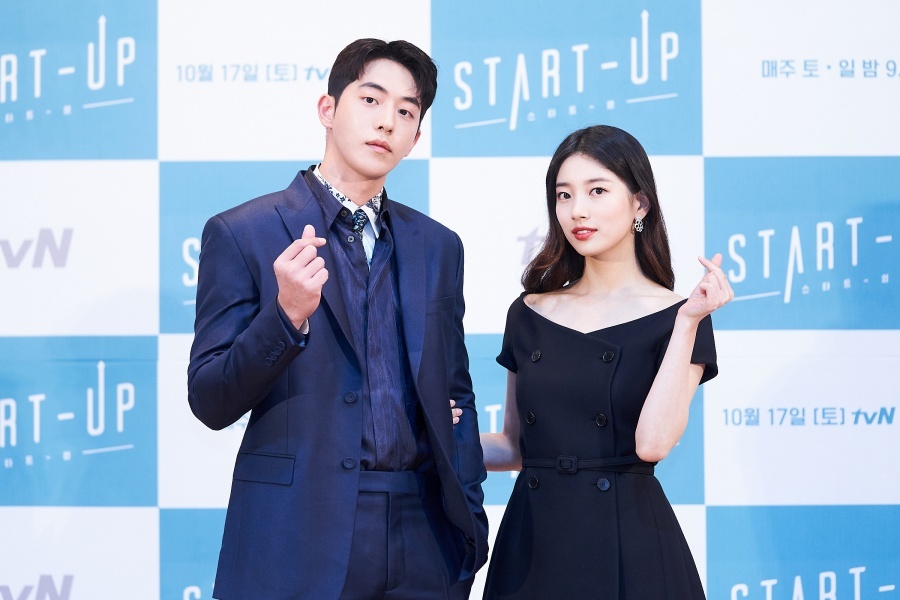 Actors Nam Joo-hyuk (left) and Suzy poses during “Start-up” online press conference on Monday. (CJ ENM)