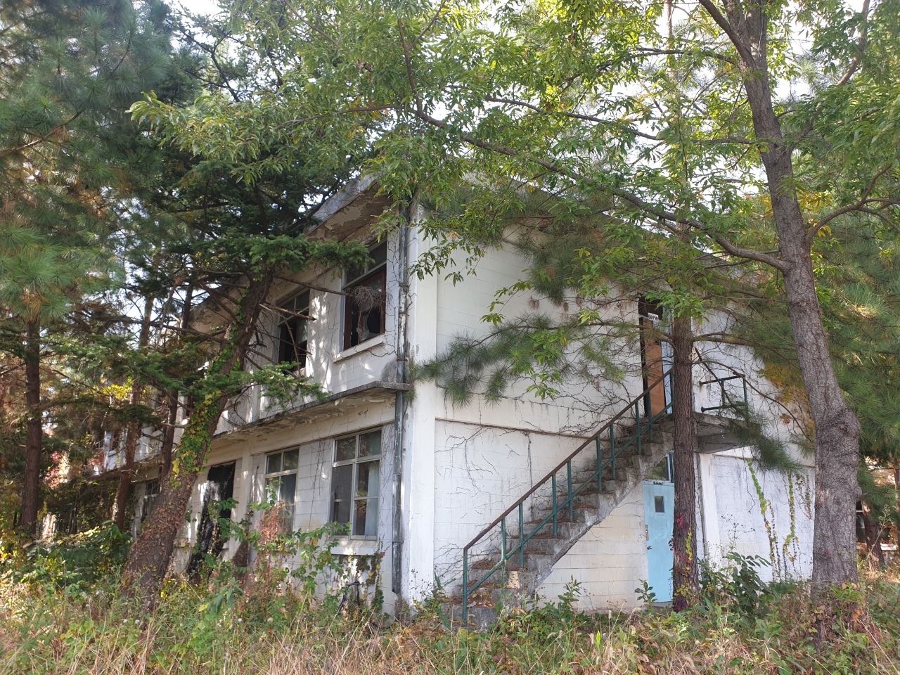 The former Armed Forces’ Gwangju Hospital (Park Yuna/ The Korea Herald)