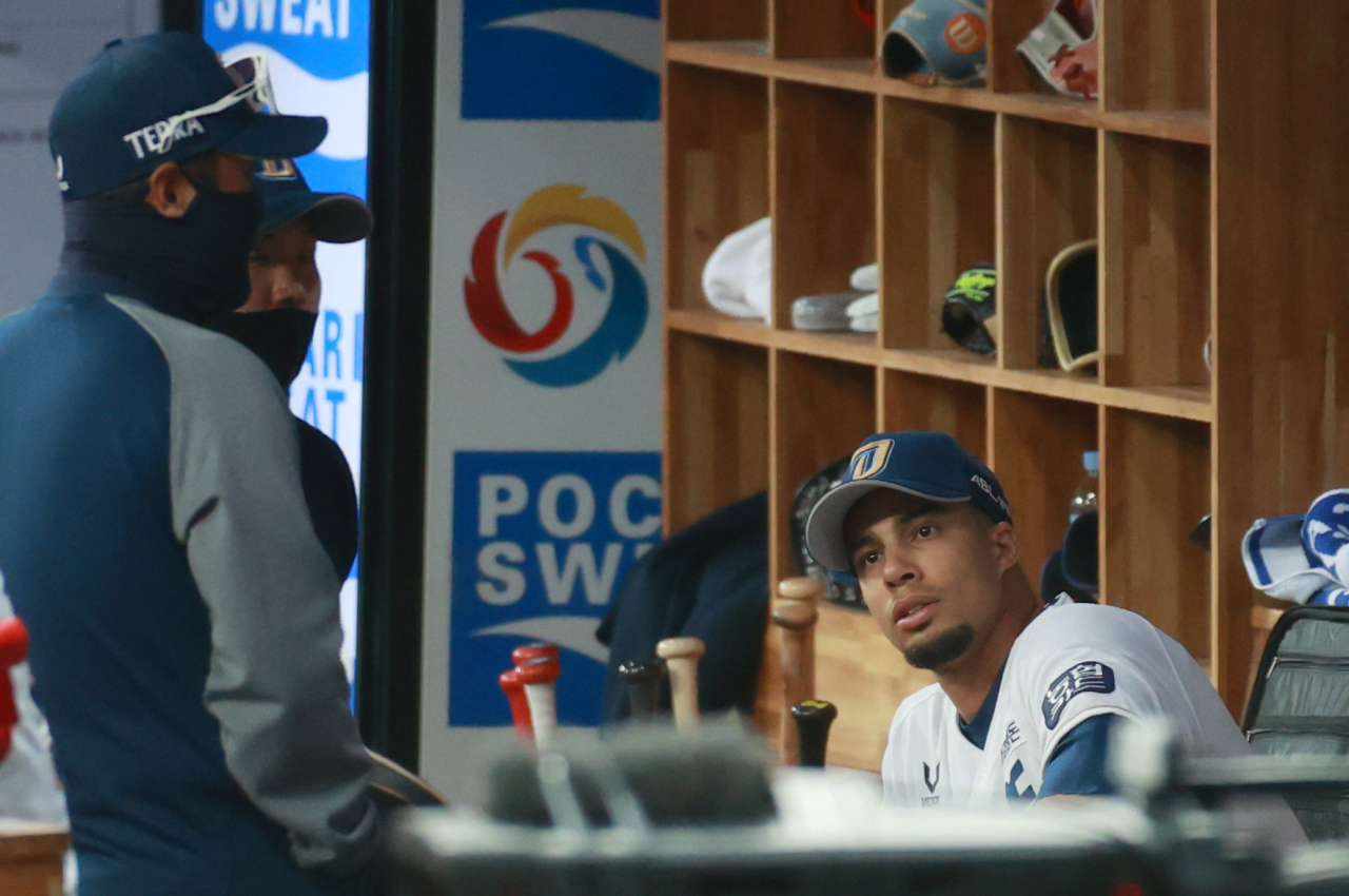 Aaron Altherr of the NC Dinos sits behind the dugout before the Game 2 of the Korean Series held Wednesday. (Yonhap)