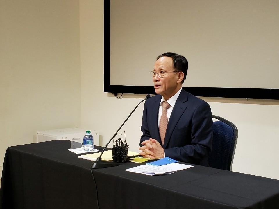 The file photo, taken Jan. 26, 2020, shows South Korean ambassador to the United States Lee Soo-hyuck speaking ar a press conference in Washington. (Yonhap)