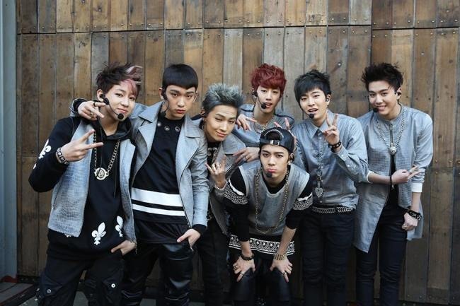 GOT7 members pose during their debut showcase in Seongsu-dong, Seoul, Jan. 16, 2014. (KH DB)