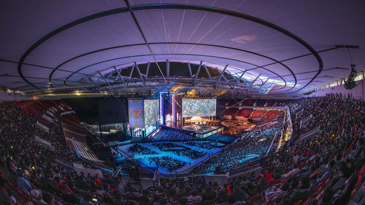 Fans attend the 2020 LoL World Championships. (Riot Games)