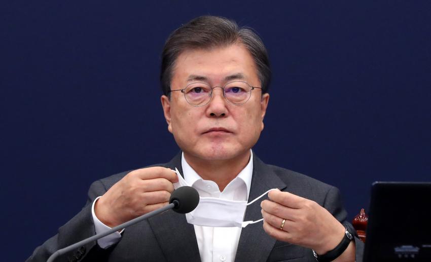 [Newsmaker] Moon's approval rating drops to another record low of 32% ...