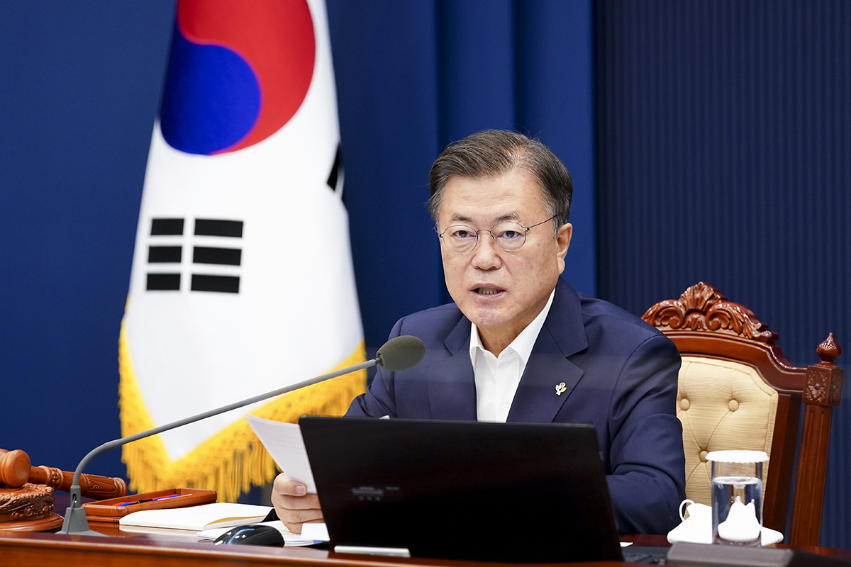 Moon undecided on attending Tokyo Olympics