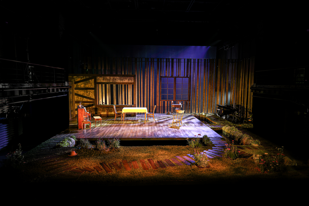 A scene from “In This Garden We Loved” (Sejong Center for the Performing Arts)