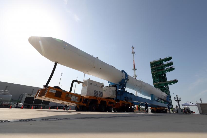 A test model of the Nuri space rocket scheduled for a launch in October this year is transported to its launch pad at the Naro Space Center in Goheung, 473 kilometers south of Seoul, in this file photo taken June 1, 2021. (Yonhap)