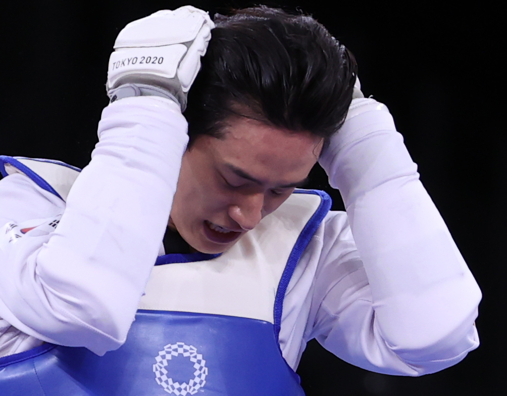Tokyo Olympics] Taekwondo star Lee Dae-hoon stunned in round of 16
