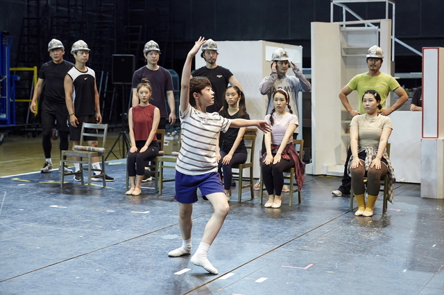 Jeon Kang-hyuk plays Billy in musical “Billy Elliot” (Seensee Company)