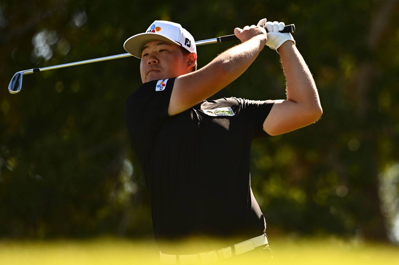In this Getty Images photo, Im Sung-jae of South Korea watches his tee shot from the eighth hole during the final round of the Shriners Children's Open at TPC Summerlin in Las Vegas on Sunday. (Getty Images)