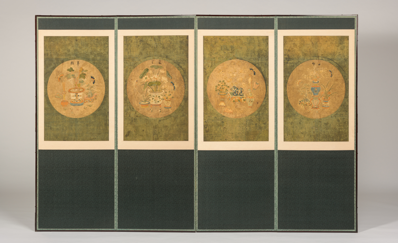 Treasure No. 653 “Folding Screen of Embroidered Sagye Bungyeogdo” (SeMoCA)
