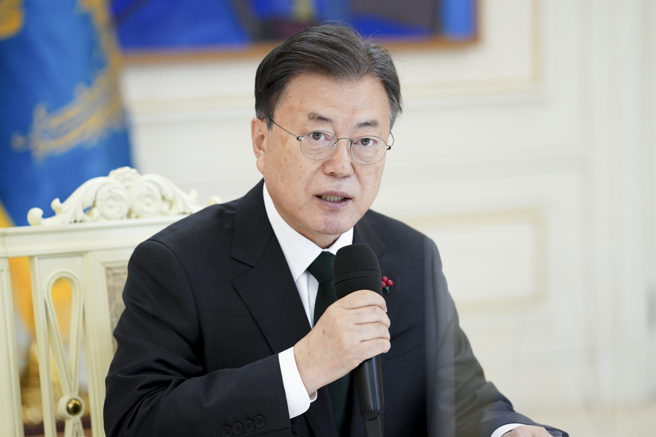 Moon to use Middle East trip to expand business opportunities: official